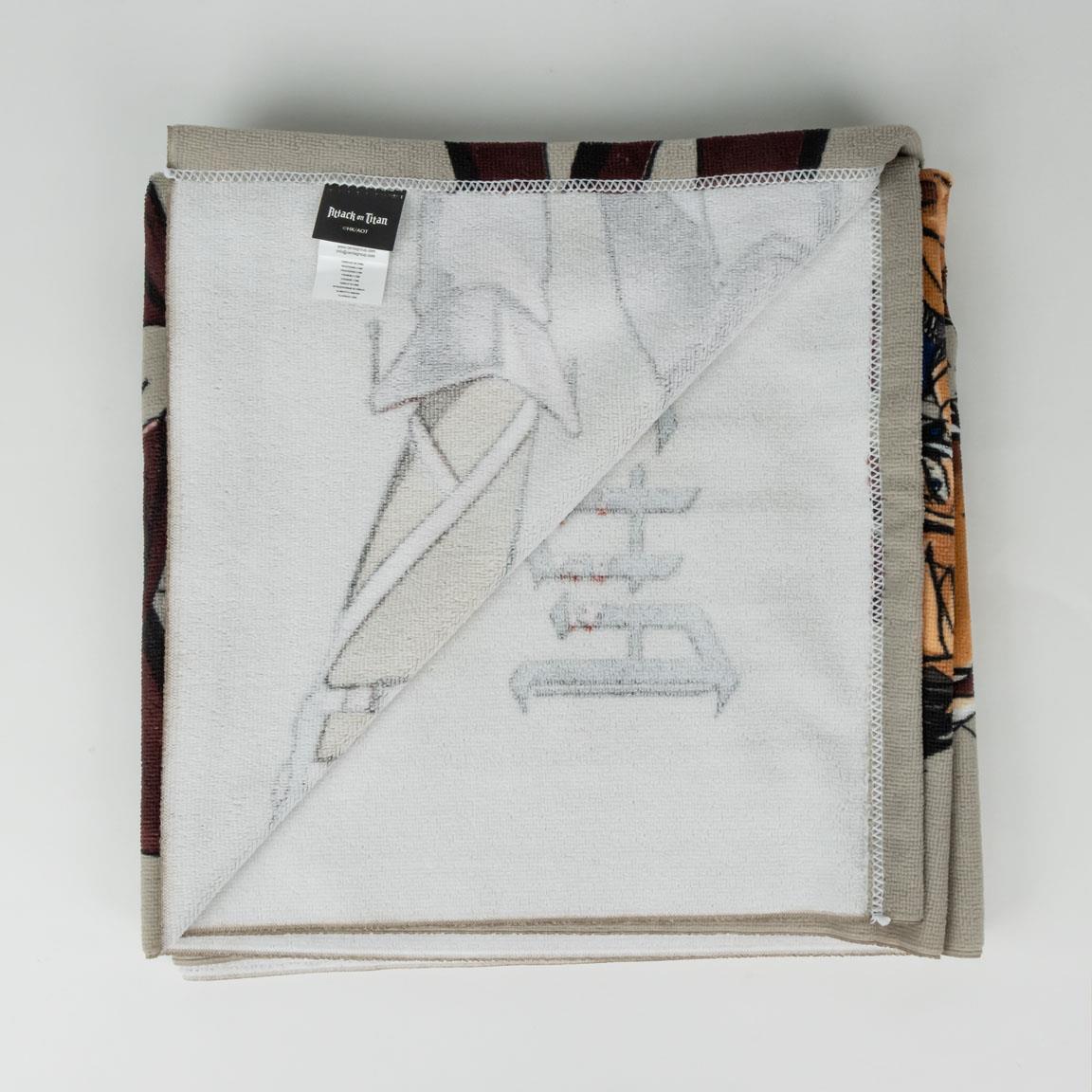 Toalla microfibra attack on titan