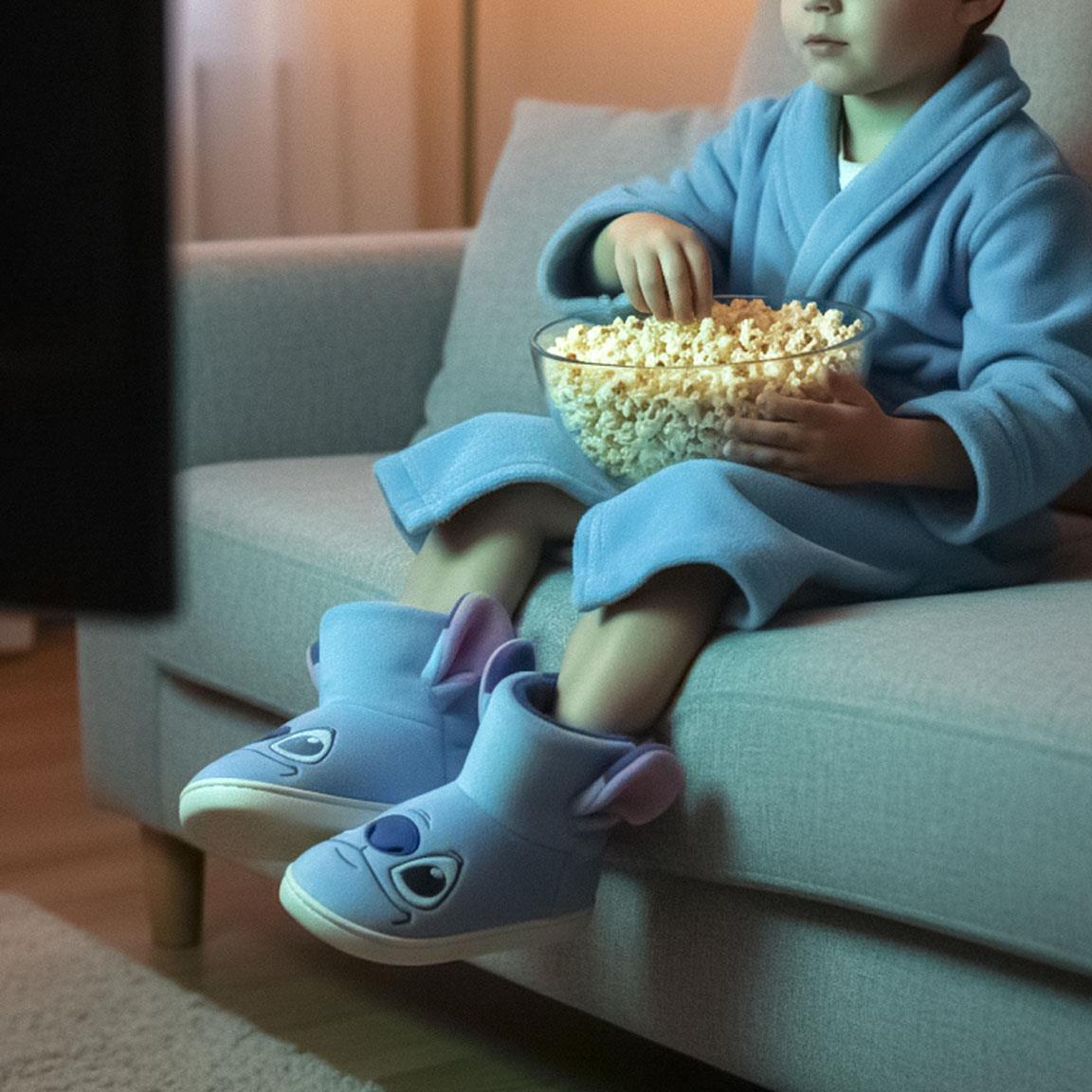 Zapatillas de casa bota aplicaciones stitch