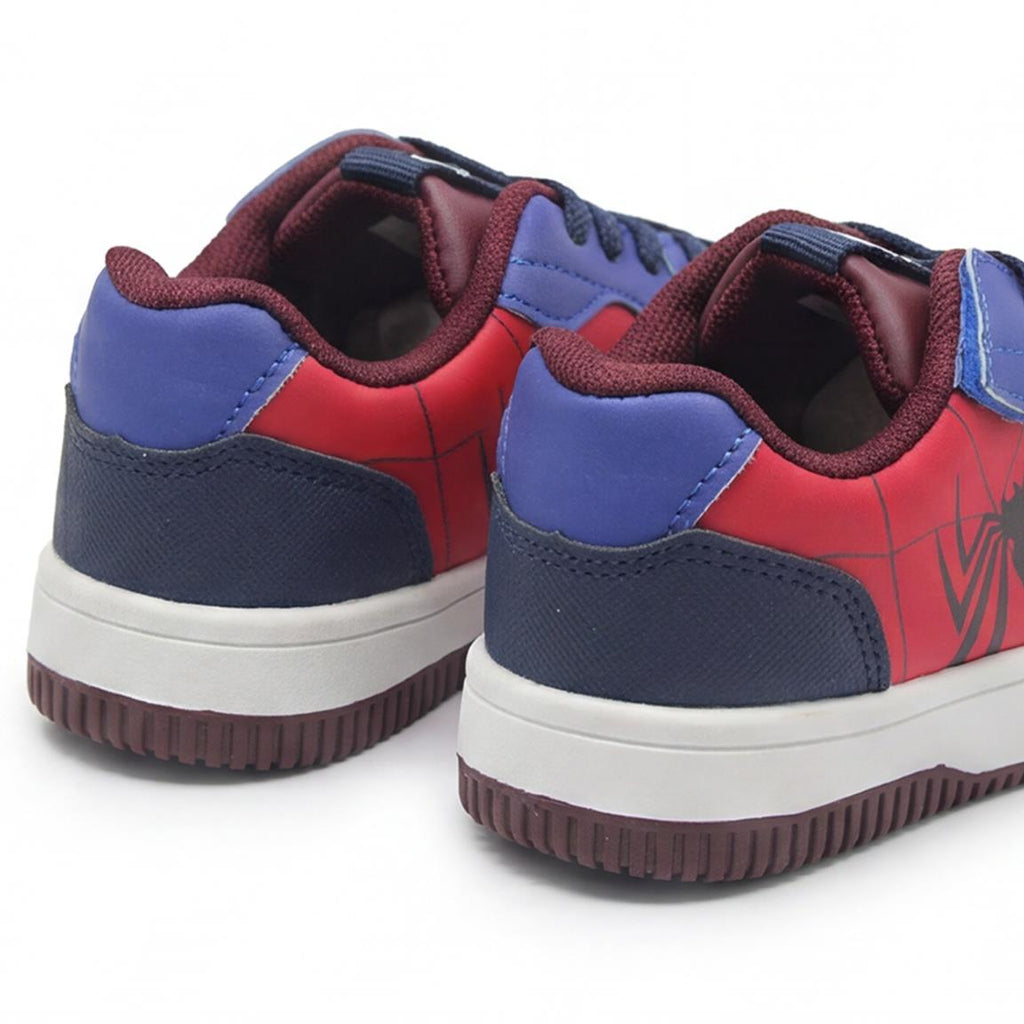 Deportiva suela pvc personaje marvel
