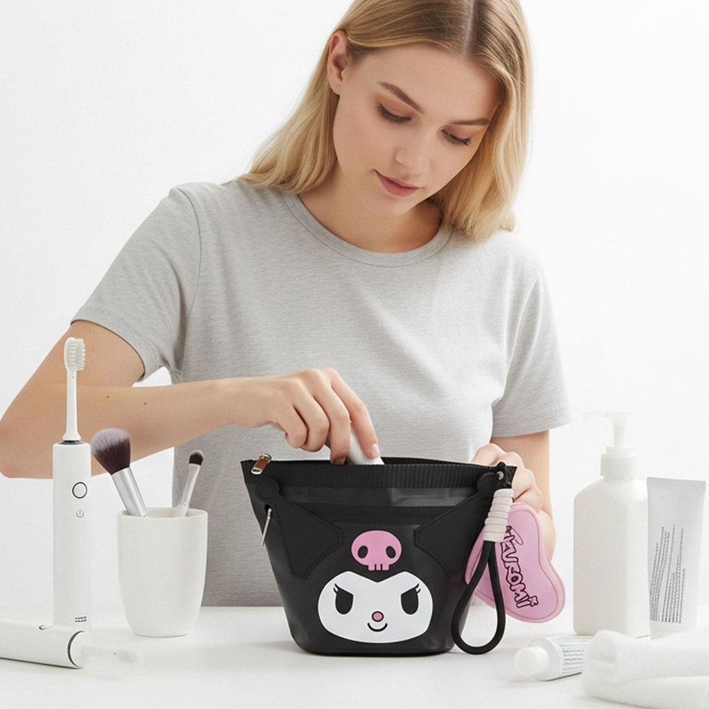 Neceser aseo viaje hello kitty kuromi