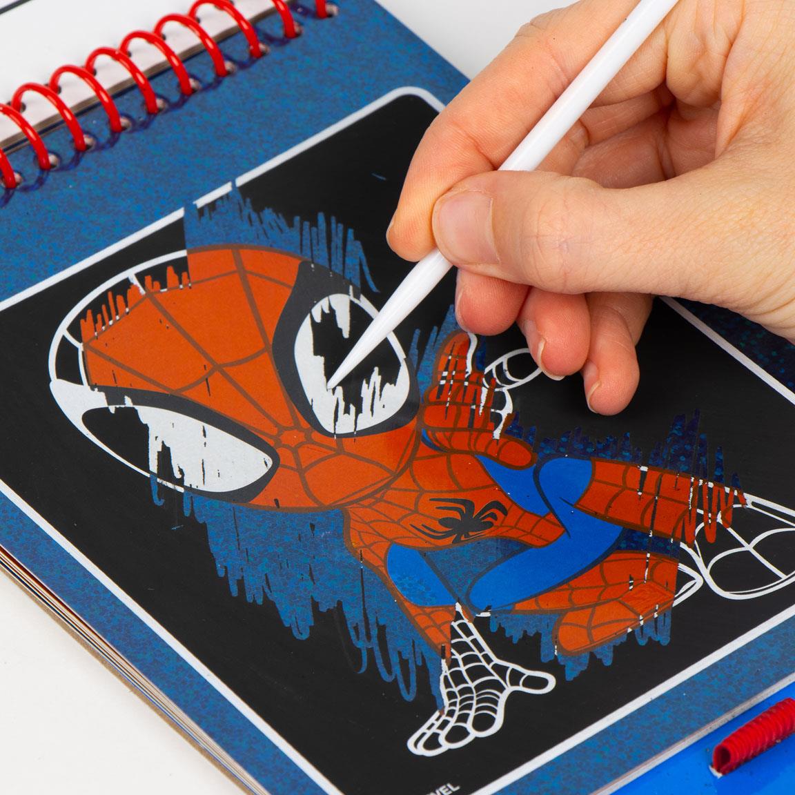 Set de papelería scratch book spidey