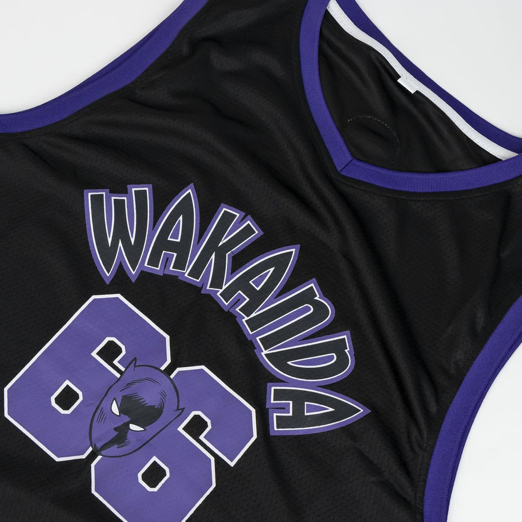 Camiseta corta basketball marvel
